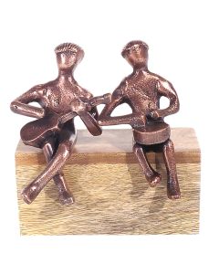 Two brass finished musicians on wood base 17.5(w) x 9(d) x 17.5 (h) cm