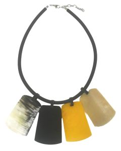 Choker necklace in horn /resin